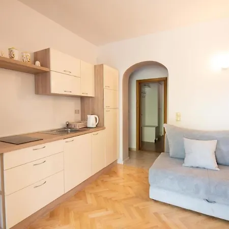 Ana Apartment Selce
