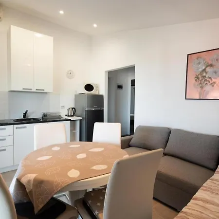 Apartment Ana