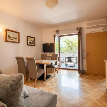 Apartment Ana